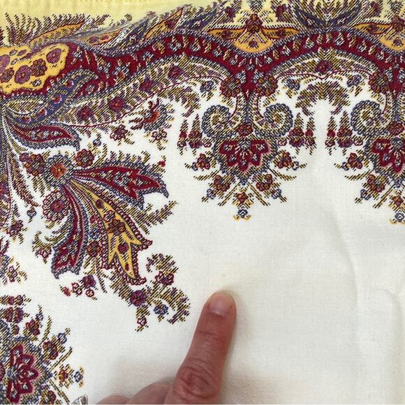 William Sonoma Cotton Placemats Yellow Maroon Floral - Picture 6 of 7